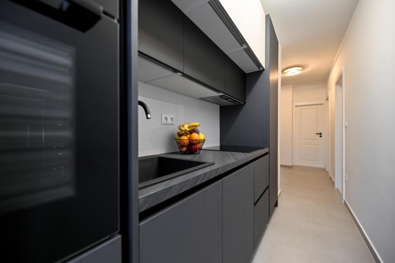 Newly Renovated Apartment Luce Zadar Exterior photo